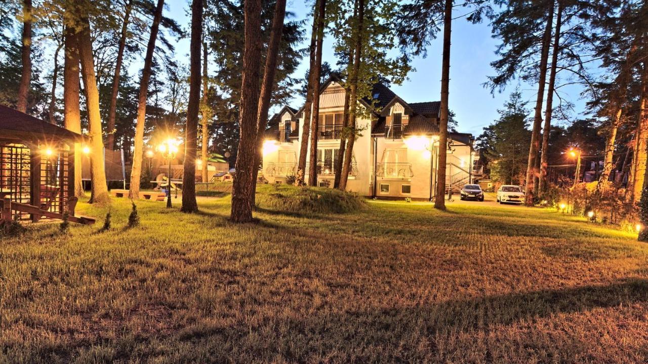 Lc Pokoje & Apartamenty Pobierowo Exterior photo