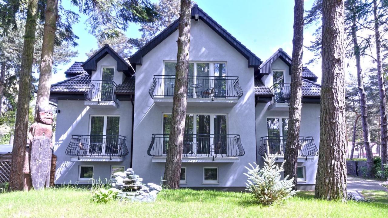 Lc Pokoje & Apartamenty Pobierowo Exterior photo