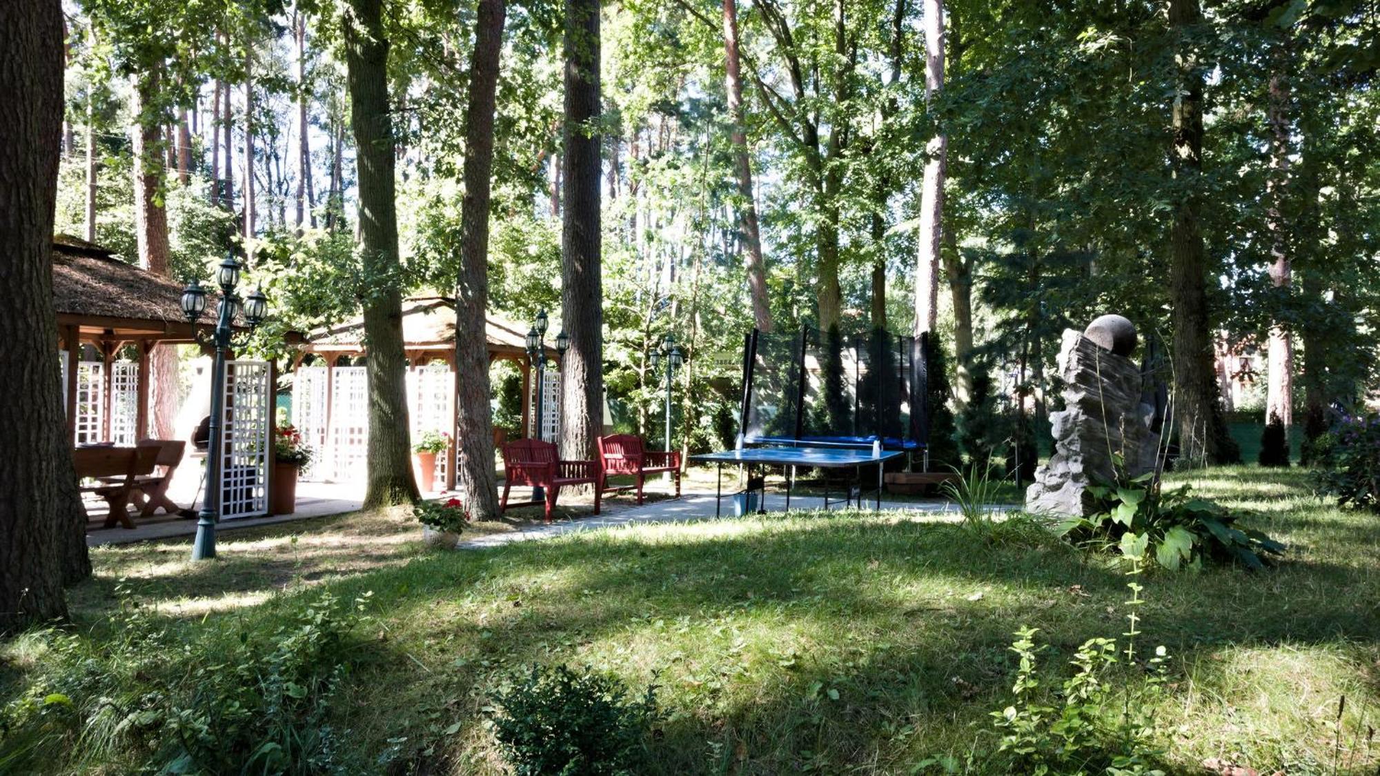 Lc Pokoje & Apartamenty Pobierowo Exterior photo