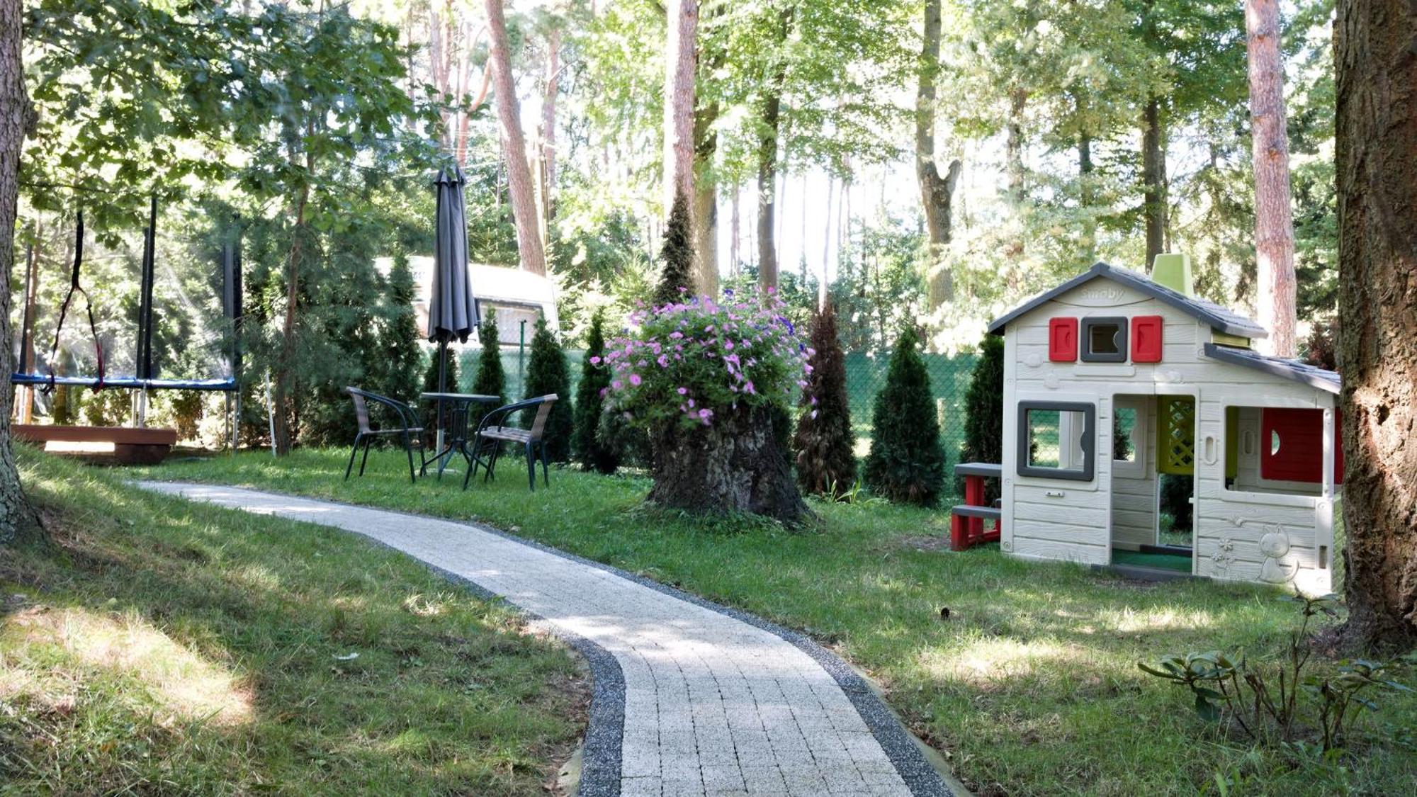 Lc Pokoje & Apartamenty Pobierowo Exterior photo