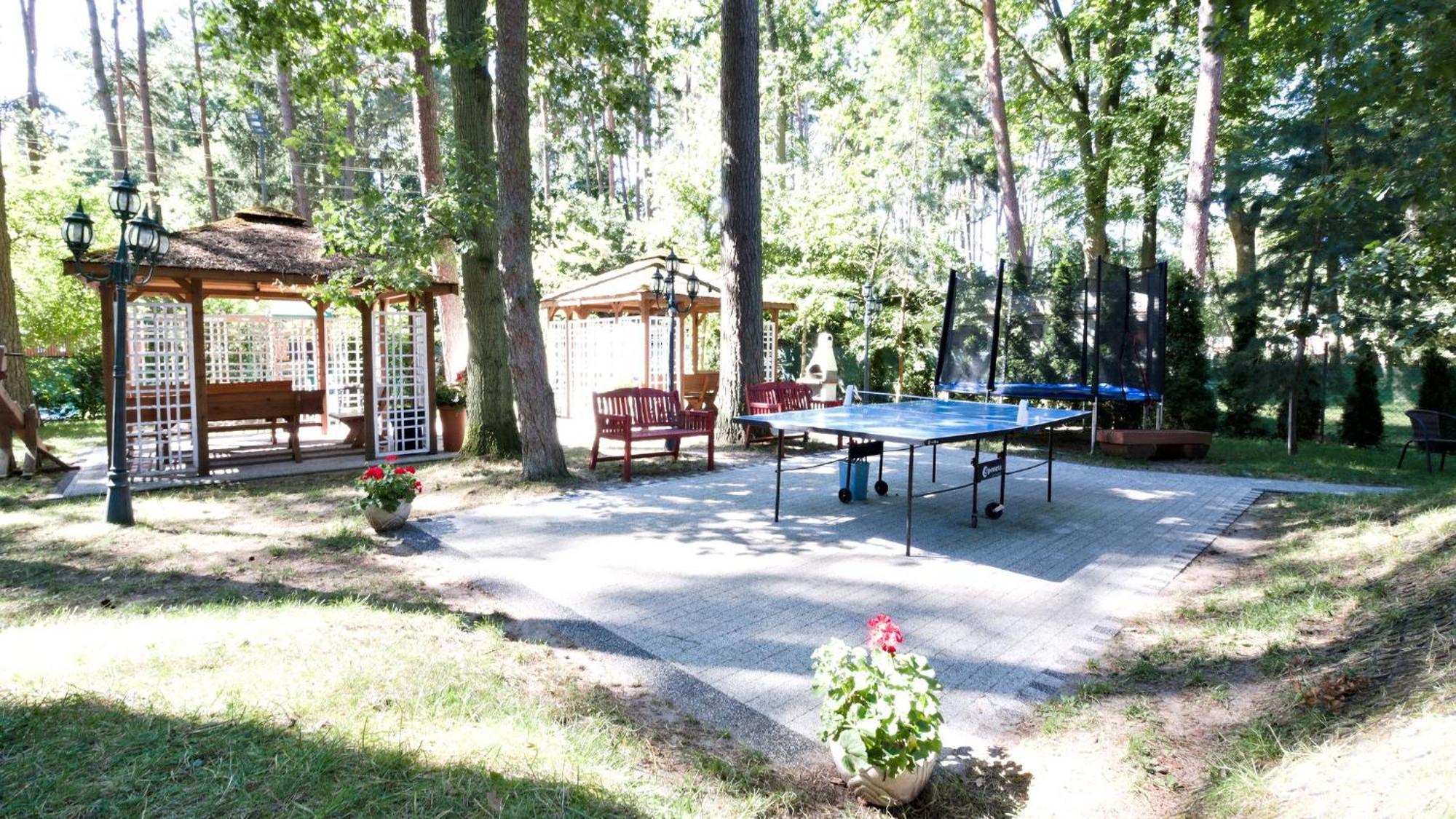 Lc Pokoje & Apartamenty Pobierowo Exterior photo