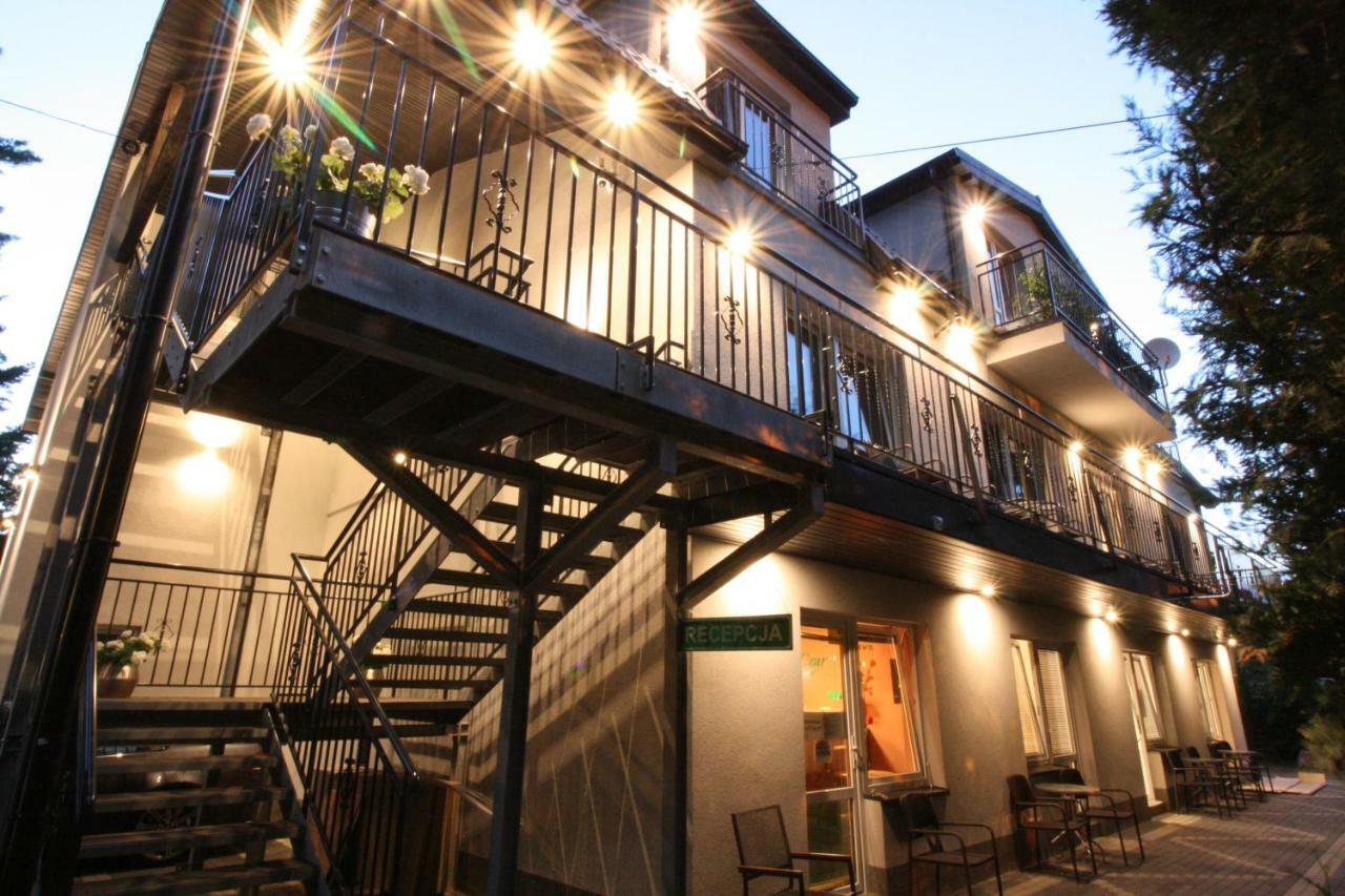 Lc Pokoje & Apartamenty Pobierowo Exterior photo